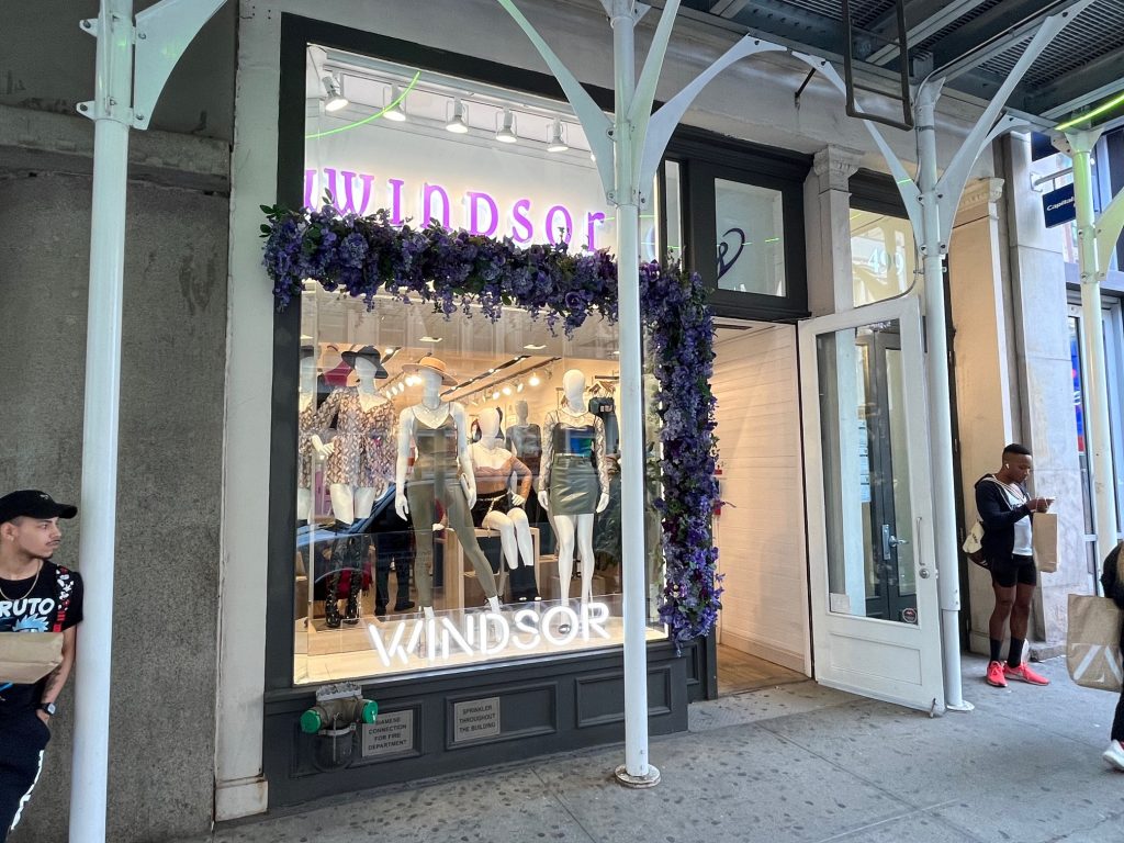 Windsor - 499 Broadway